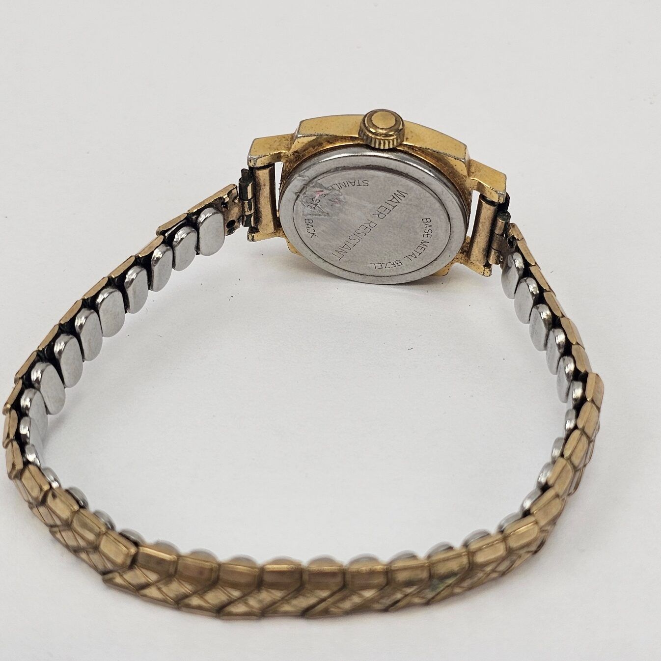 Vintage Times Mechanical Gold Plated Ladies Wrist Watch - Image 5