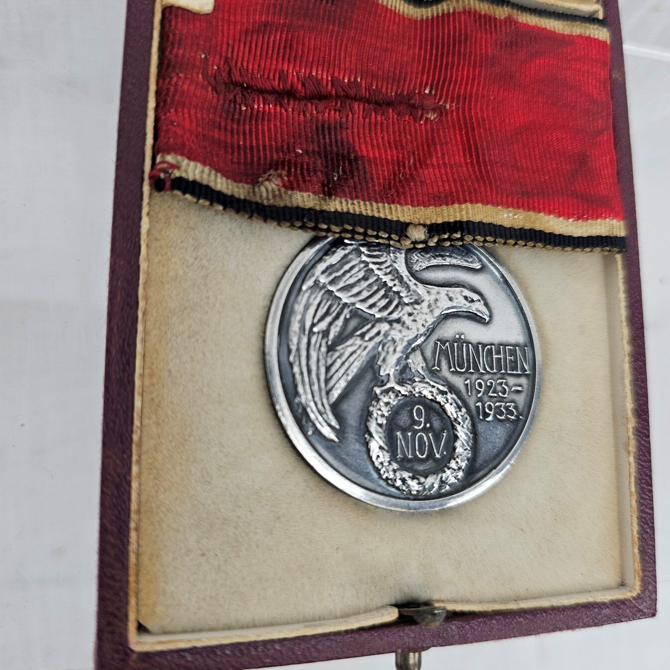 WW2 Era Nazi Germany 8–9 November 1923 Blood Order (Blutorden) Munchen Medal - First Series (1934) - Image 4