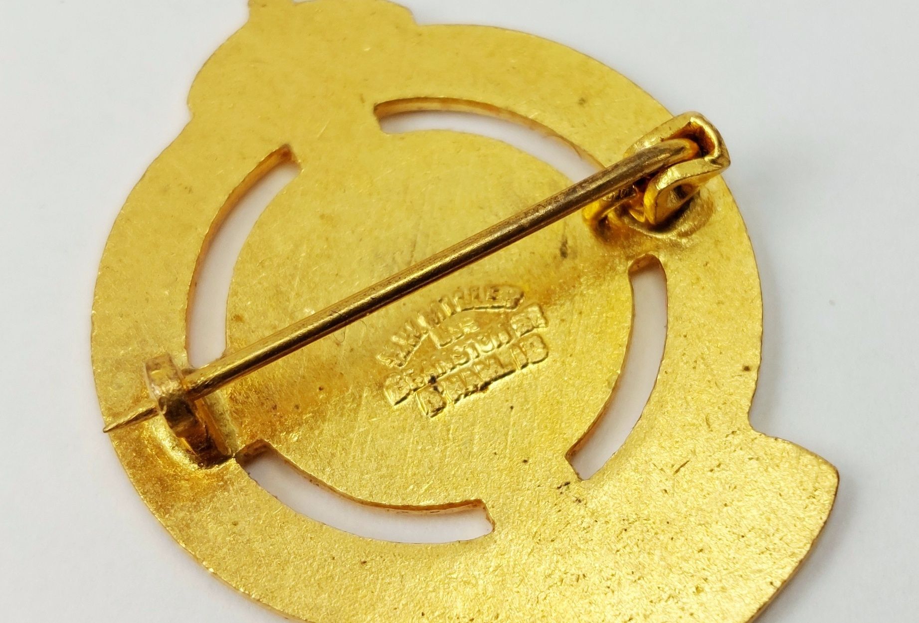 WW2 Ulster Savings Committee Collectors Fundraising Badge 10 Years - Image 3