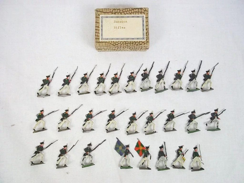 c1900/20 Russian Rifles Vintage Tin Flats 28 Pieces. Boxed
