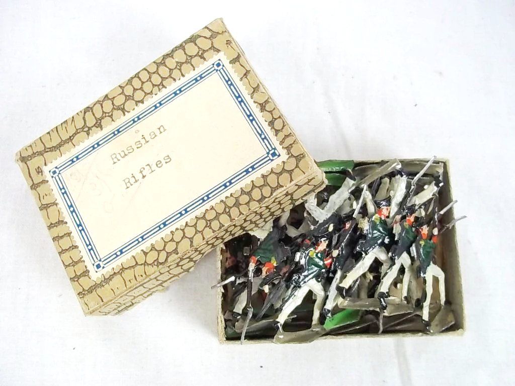 c1900/20 Russian Rifles Vintage Tin Flats 28 Pieces. Boxed - Image 2