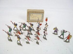 c1900/20 “Indian Foot Men” Vintage Tin Flats 20 Pieces. Boxed