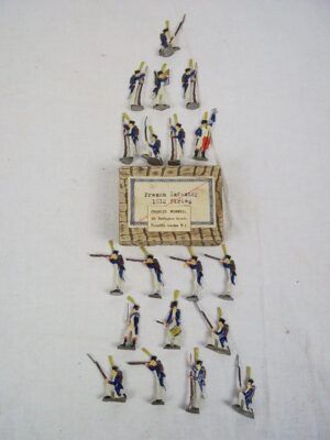 c1900 French Infantry Vintage Tin Flats 19 Pieces. Boxed