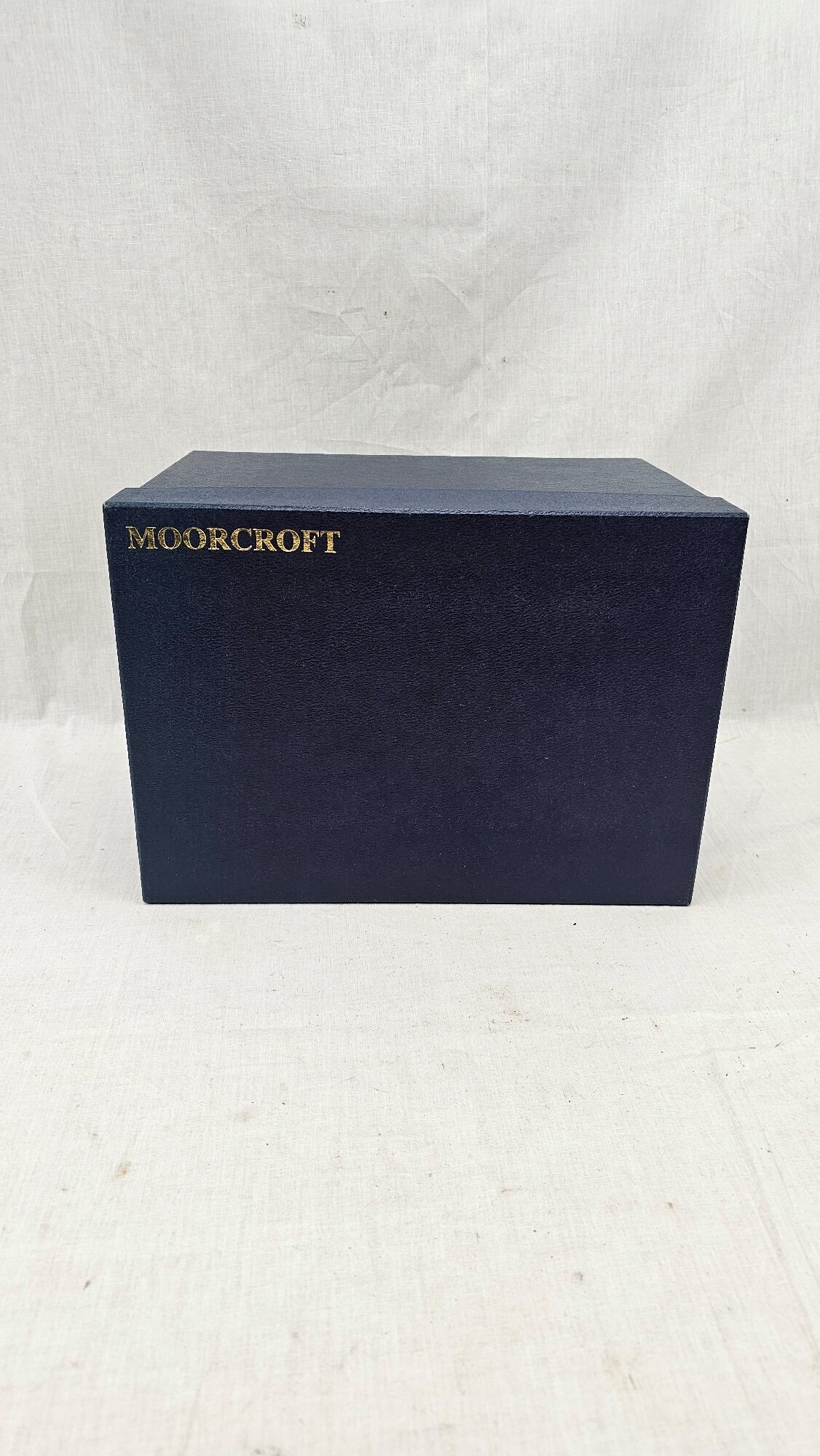 Boxed Moorcroft Squat Pansy Pattern Vase By Rachael Bishop - Image 9