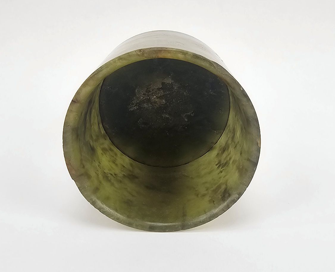 Chinese Qing Dynasty Nephrite Spinach Jade Turned Cup - Image 3