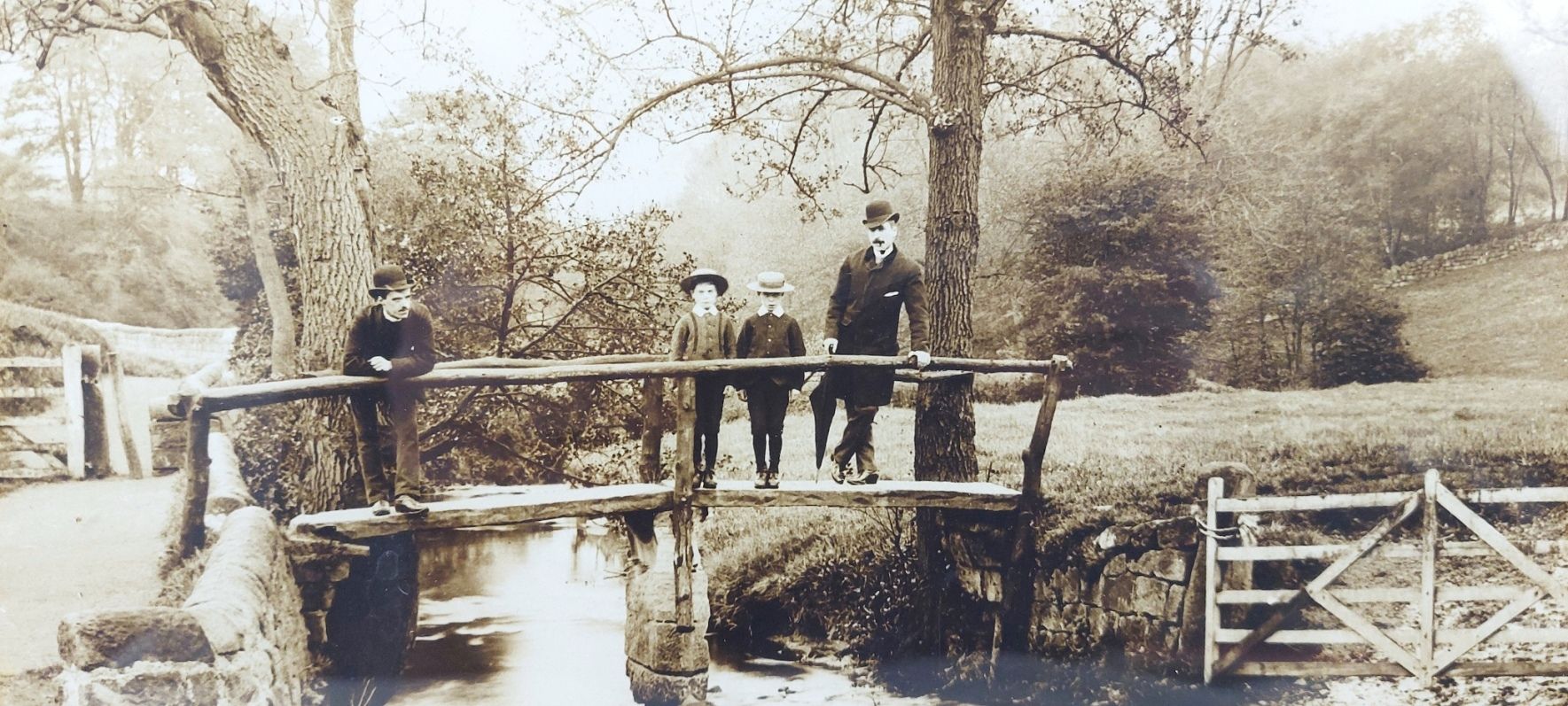 Framed Victorian Photograph Of A River Scene - Image 5