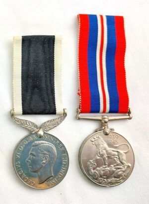 New Zealand, WW2, 1939-1945: New Zealand War Service Medal & King George VI War Medal (Victory Medal), with Ribbons