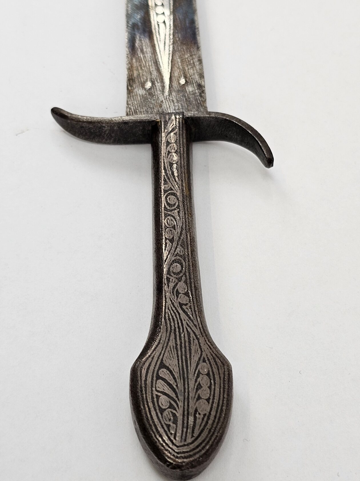 19th Century Russian/Caucasian Small Kinjal (Kindjal) Dagger with its Scabbard - Image 7