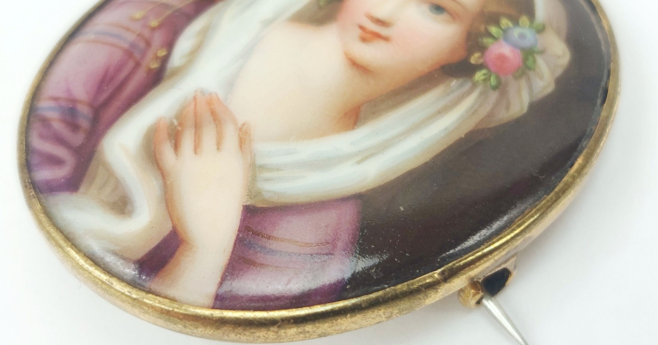 Antique Brooch with Miniature Portrait on Porcelain - Image 4