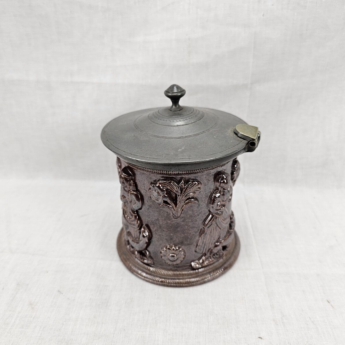 Late 18th Century Salt Glaze Stoneware German Tobacco Jar With Pewter Lid - Image 2