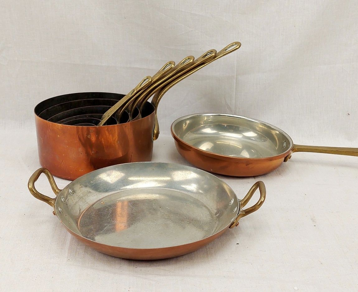 19th Century Copper And Brass Sauce Pan Set