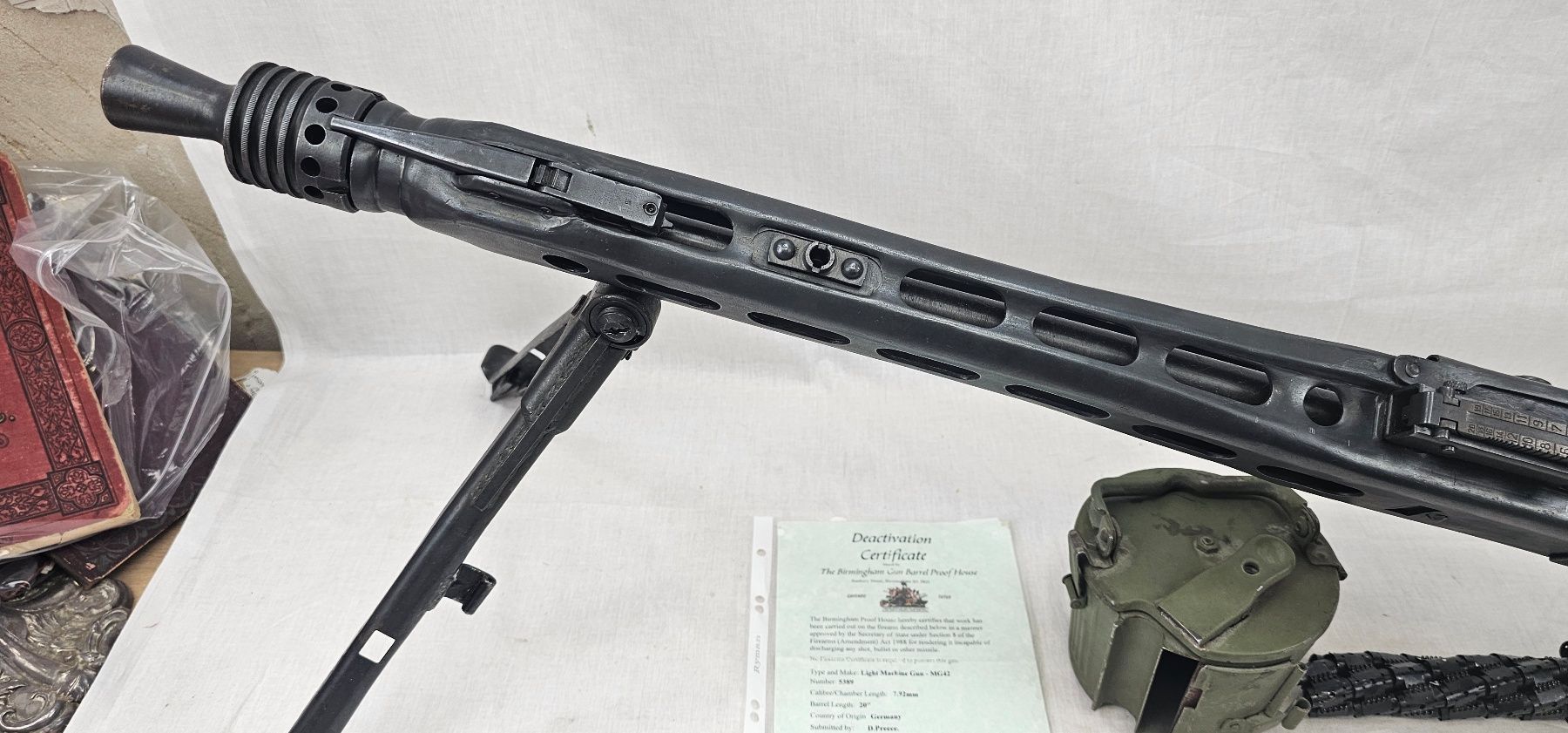 WW2 German MG42 Machine Gun with Drum Mag, Bipod and Link Belt - Old Spec - Image 12