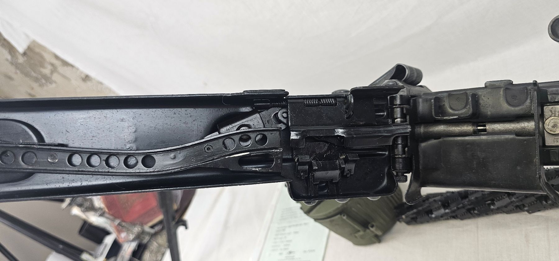 WW2 German MG42 Machine Gun with Drum Mag, Bipod and Link Belt - Old Spec - Image 14