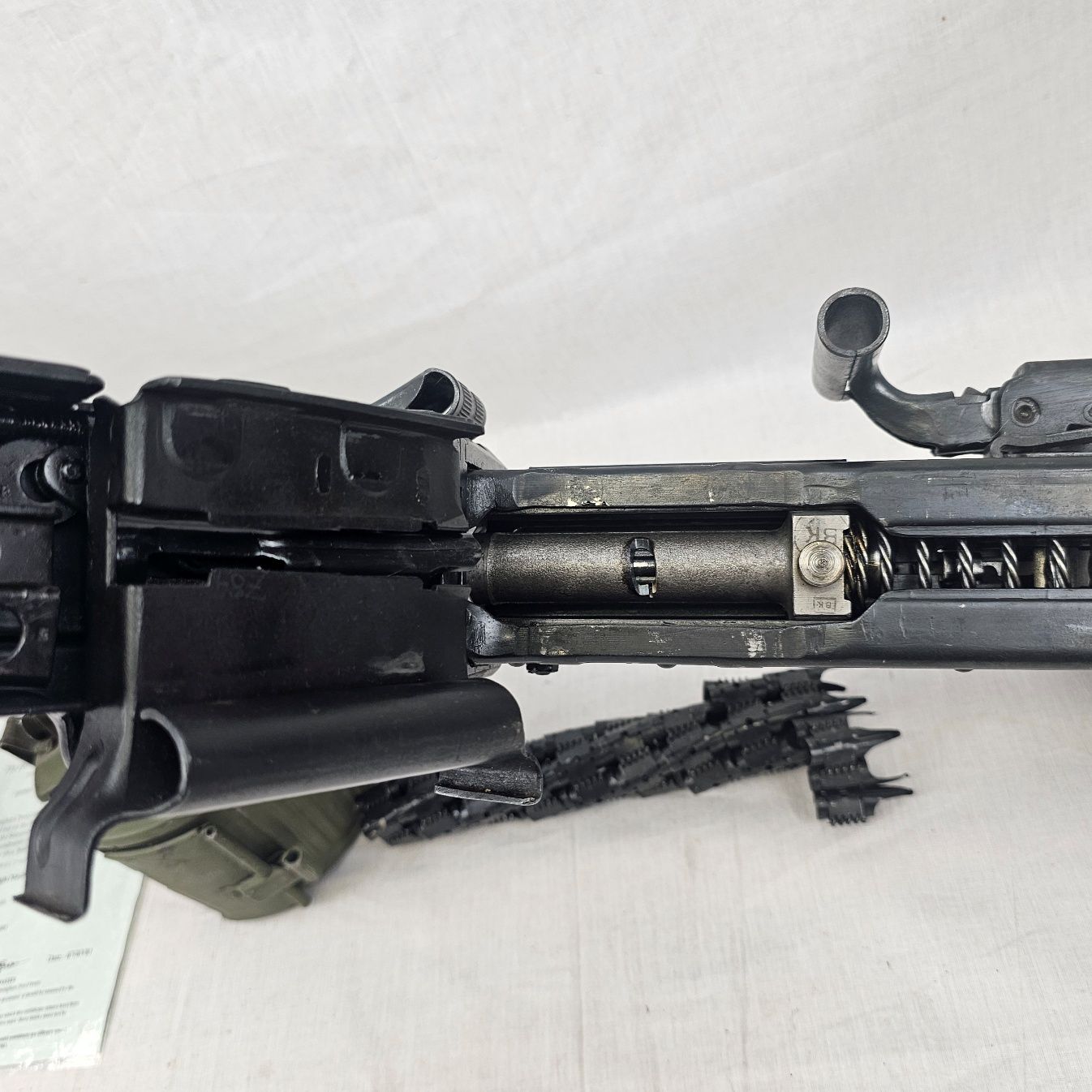 WW2 German MG42 Machine Gun with Drum Mag, Bipod and Link Belt - Old Spec - Image 17