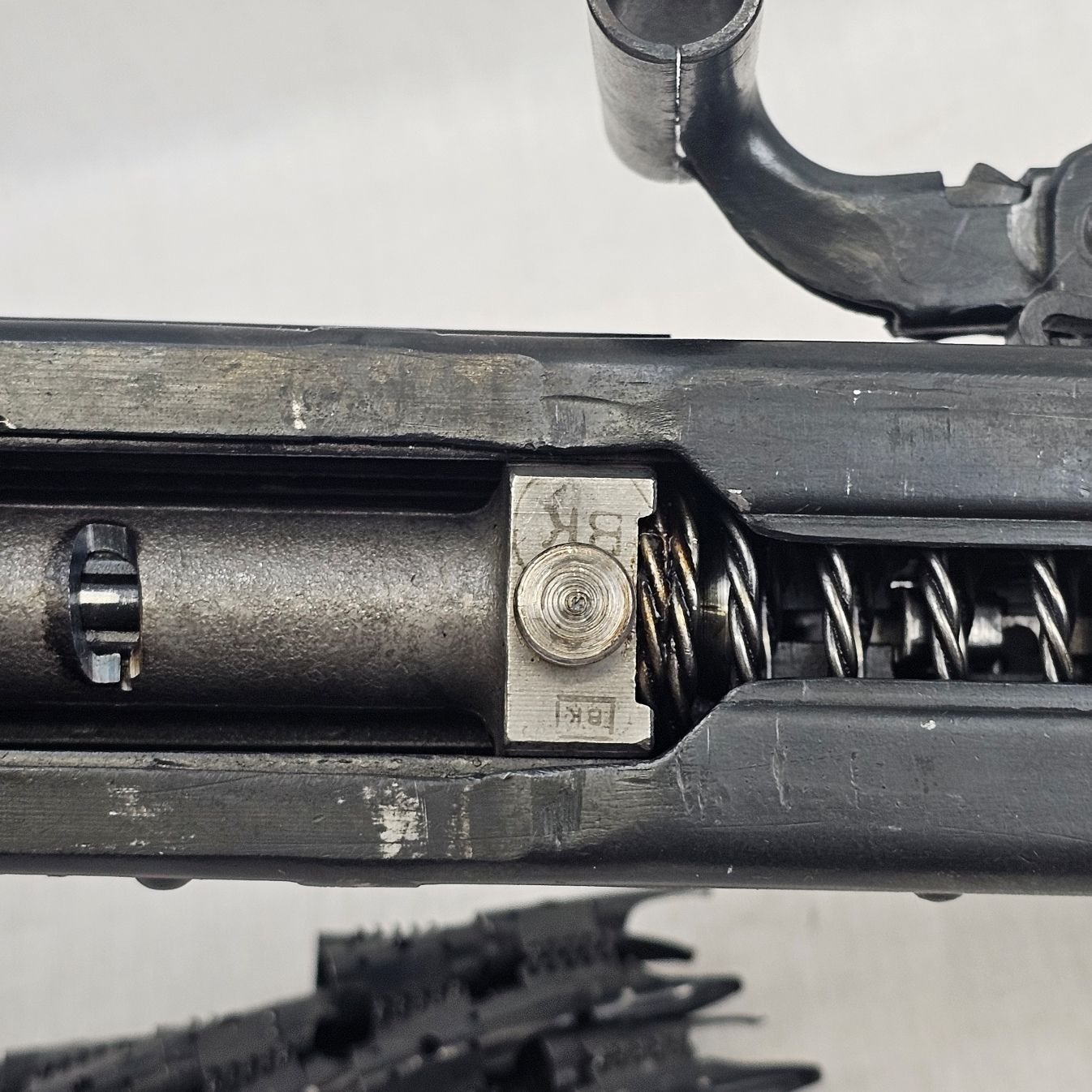 WW2 German MG42 Machine Gun with Drum Mag, Bipod and Link Belt - Old Spec - Image 18