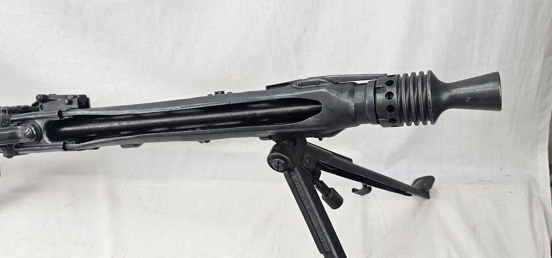 WW2 German MG42 Machine Gun with Drum Mag, Bipod and Link Belt - Old Spec - Image 20