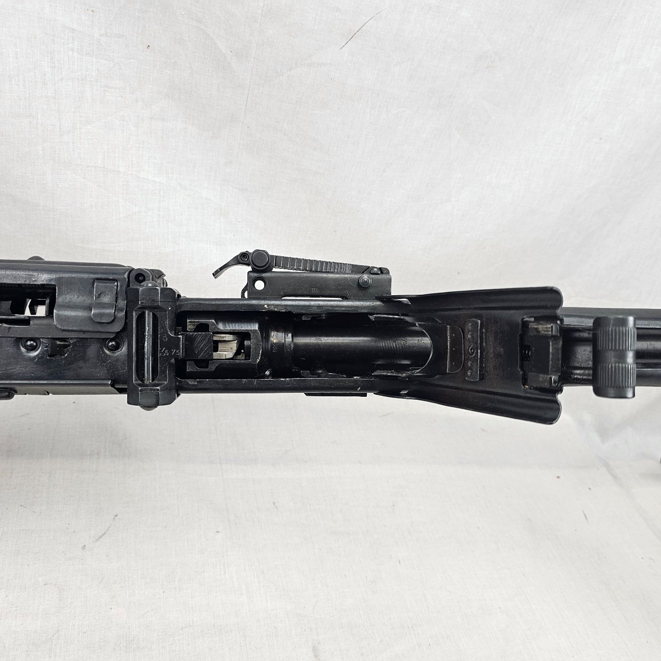 WW2 German MG42 Machine Gun with Drum Mag, Bipod and Link Belt - Old Spec - Image 27