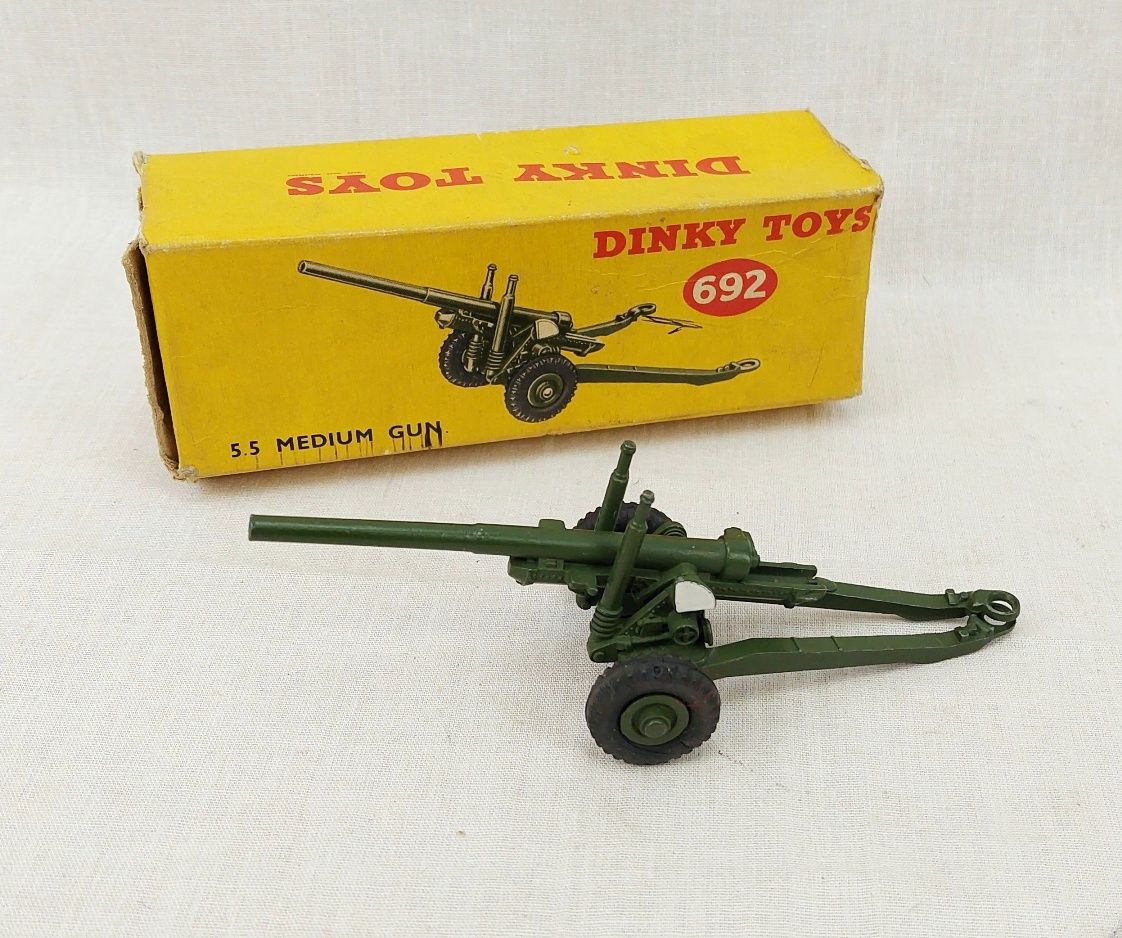 Boxed Dinky Toys 692 5.5" Medium Gun