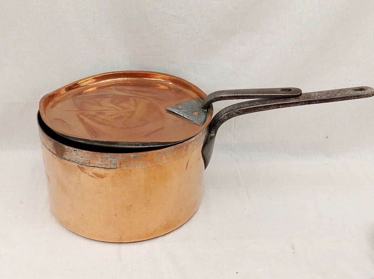 Large Georgian Copper Sauce Pan