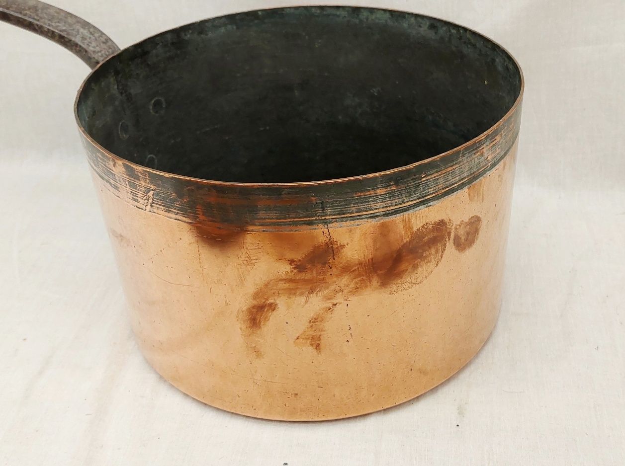 Large Georgian Copper Sauce Pan - Image 3