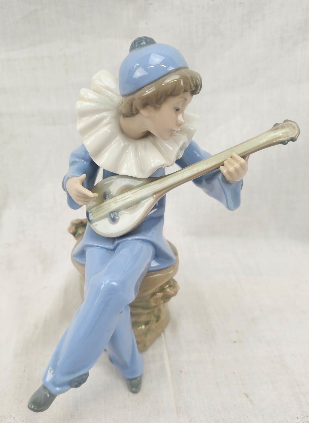 NAO Figurine Of A Girl Playing A Lute
