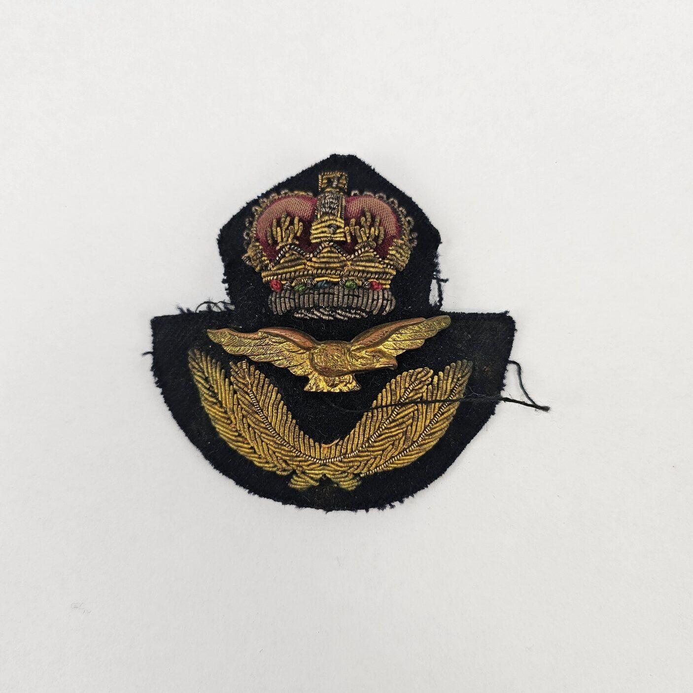 Post War RAF Officers Bullion Cloth Cap Badge