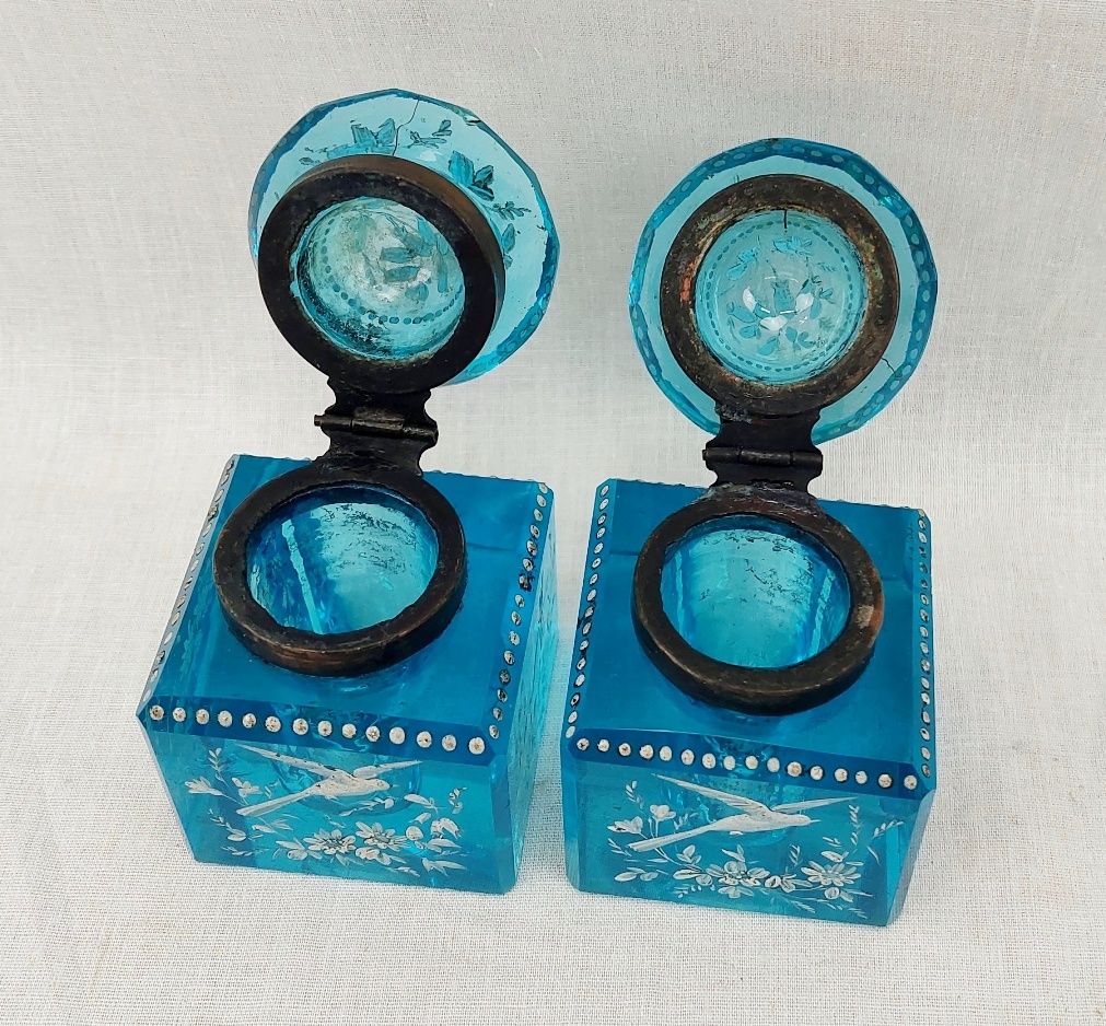 c1825 Bohemian Peacock Blue Cut Glass Inkwell Pair With Enamel - Image 5