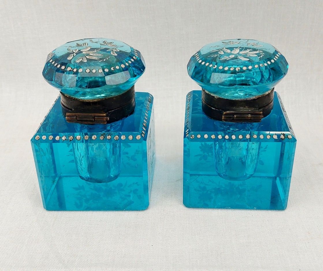 c1825 Bohemian Peacock Blue Cut Glass Inkwell Pair With Enamel - Image 4