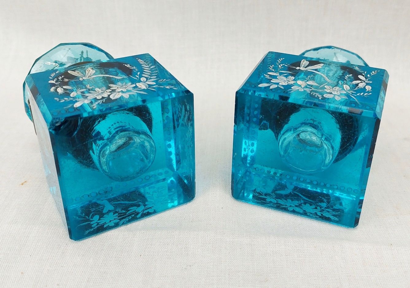 c1825 Bohemian Peacock Blue Cut Glass Inkwell Pair With Enamel - Image 7
