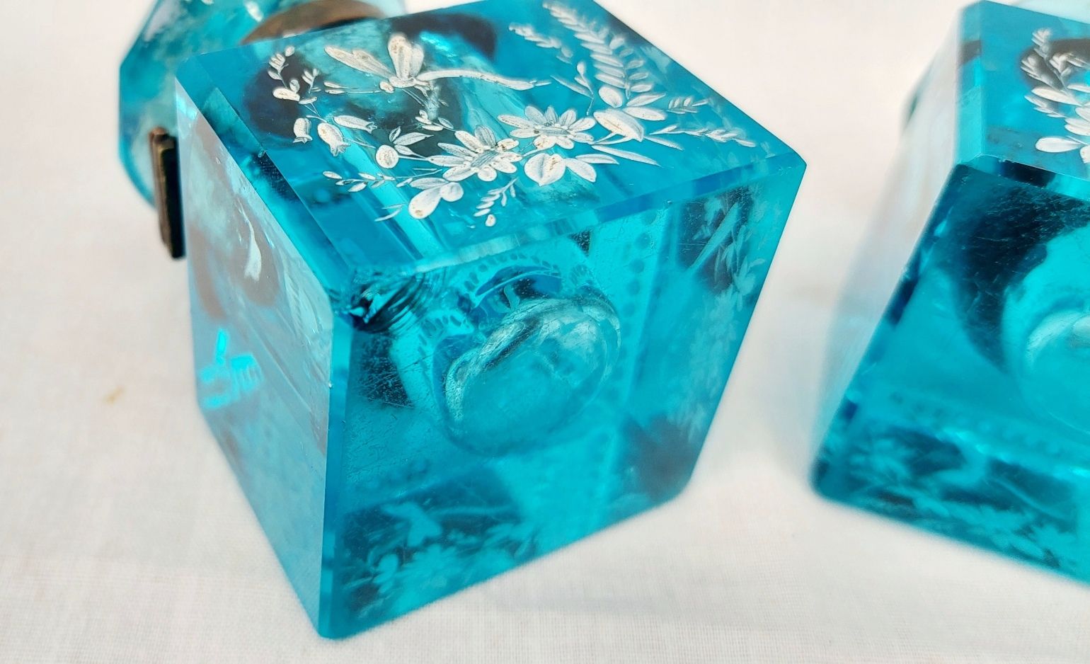 c1825 Bohemian Peacock Blue Cut Glass Inkwell Pair With Enamel - Image 8