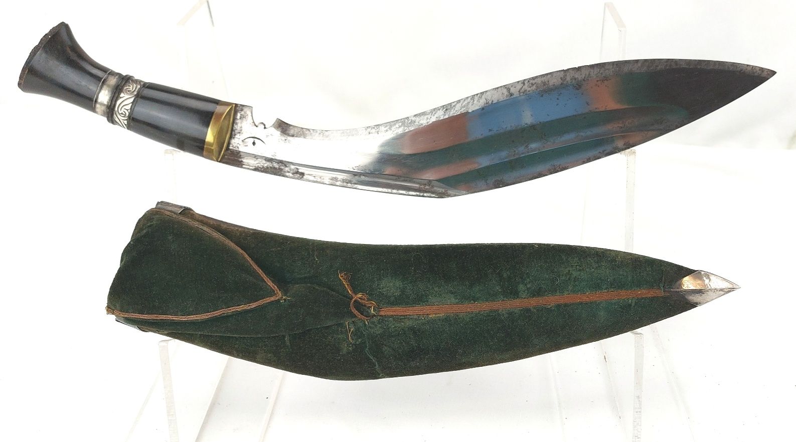 Anglo-Indian, WW1, 3rd Queen Alexandra’s Own Gurkha Rifles Kukri Dagger, with Green Velvet Scabbard - Image 3