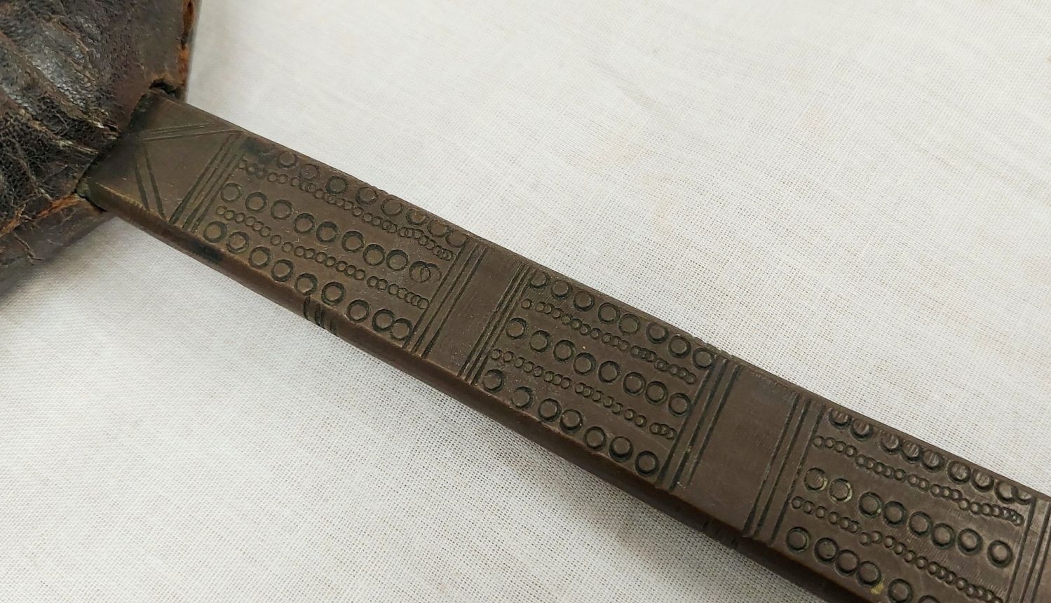 Early 1900s Bronze African Throwing Axe - Image 6