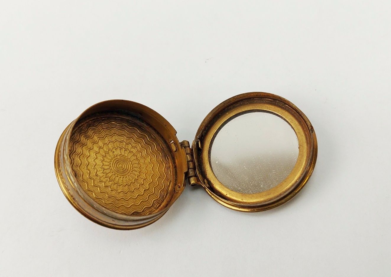 Edwardian Gilt Brass Miniature Ladies Compact - Image 6