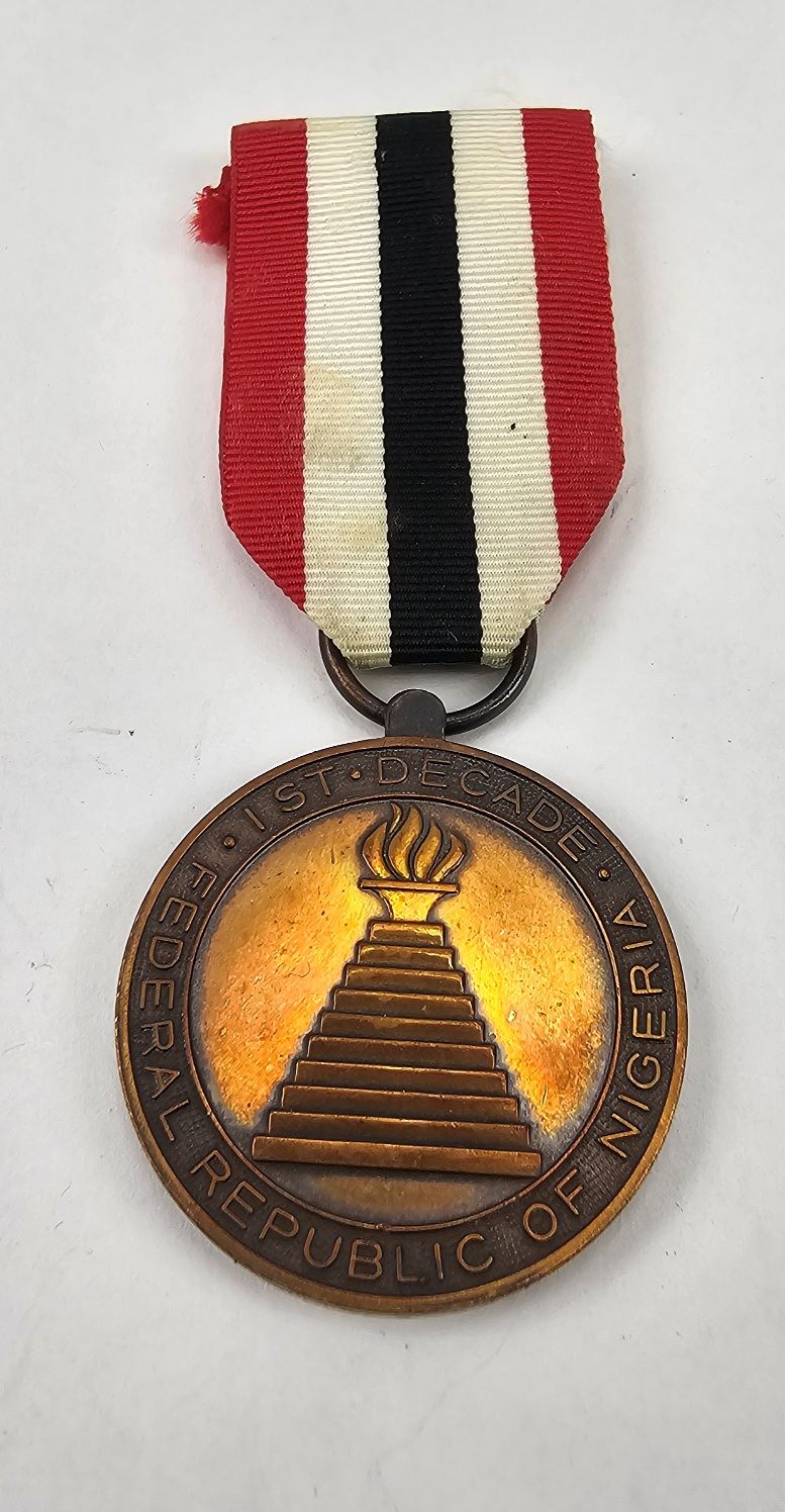 Republic Of Nigeria 1963 To 1973 Medal - Image 2