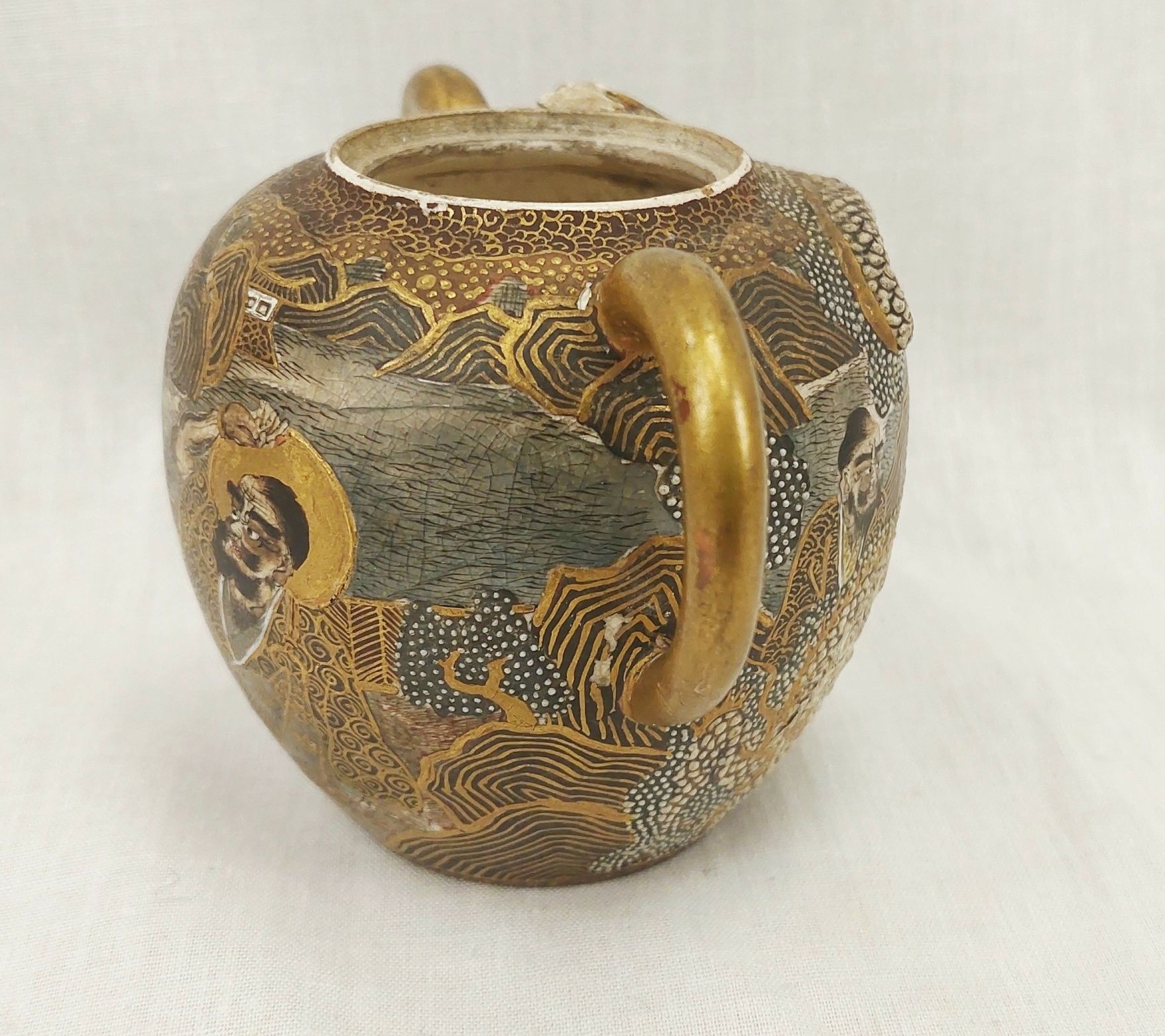 Signed Japanese Meiji Period Miniature Satsuma Pot - Image 6