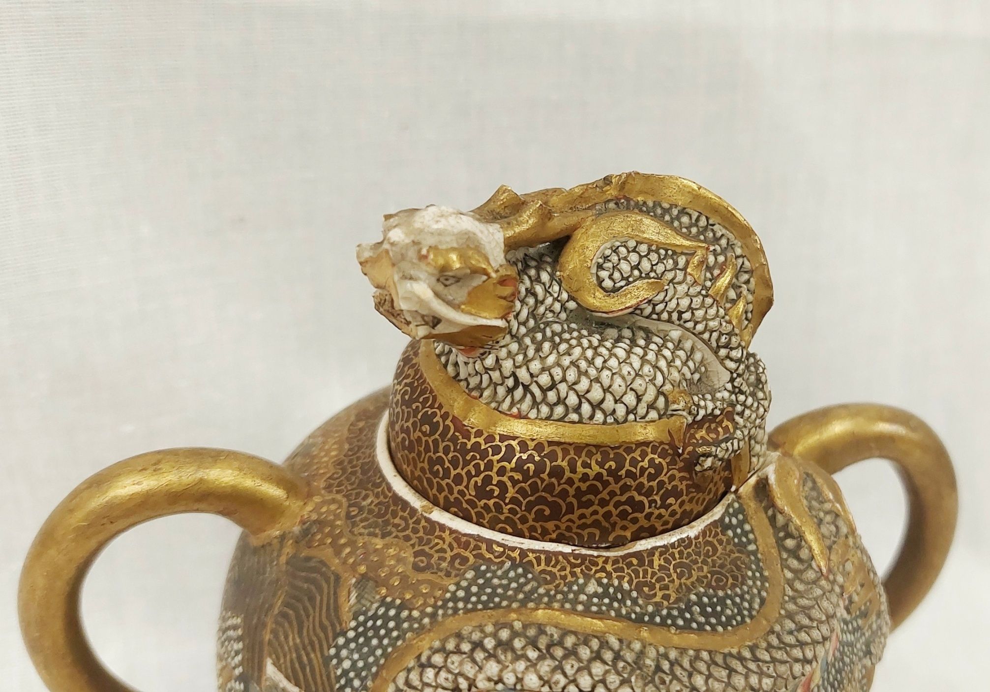 Signed Japanese Meiji Period Miniature Satsuma Pot - Image 15
