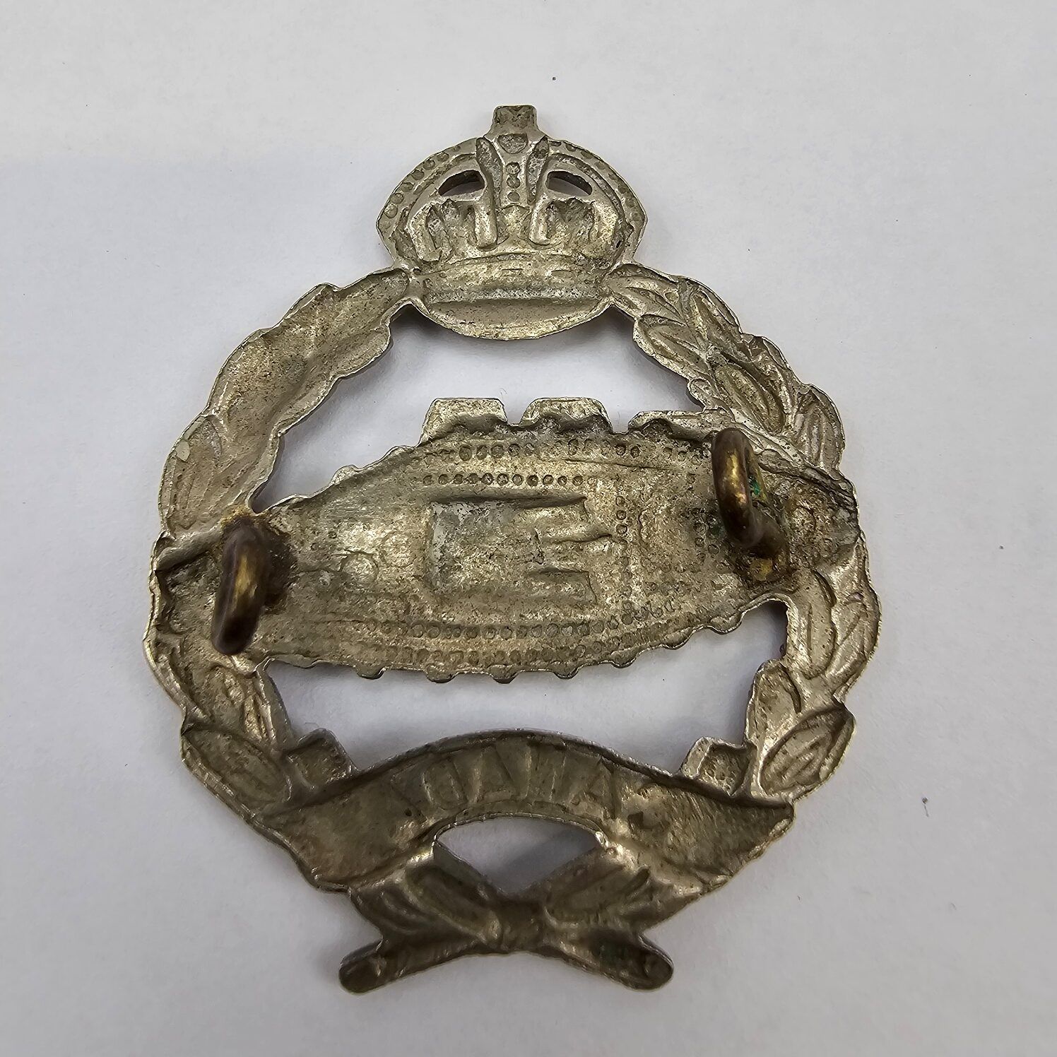 WW2 Canadian Tank Corps Cap Badge - Image 2