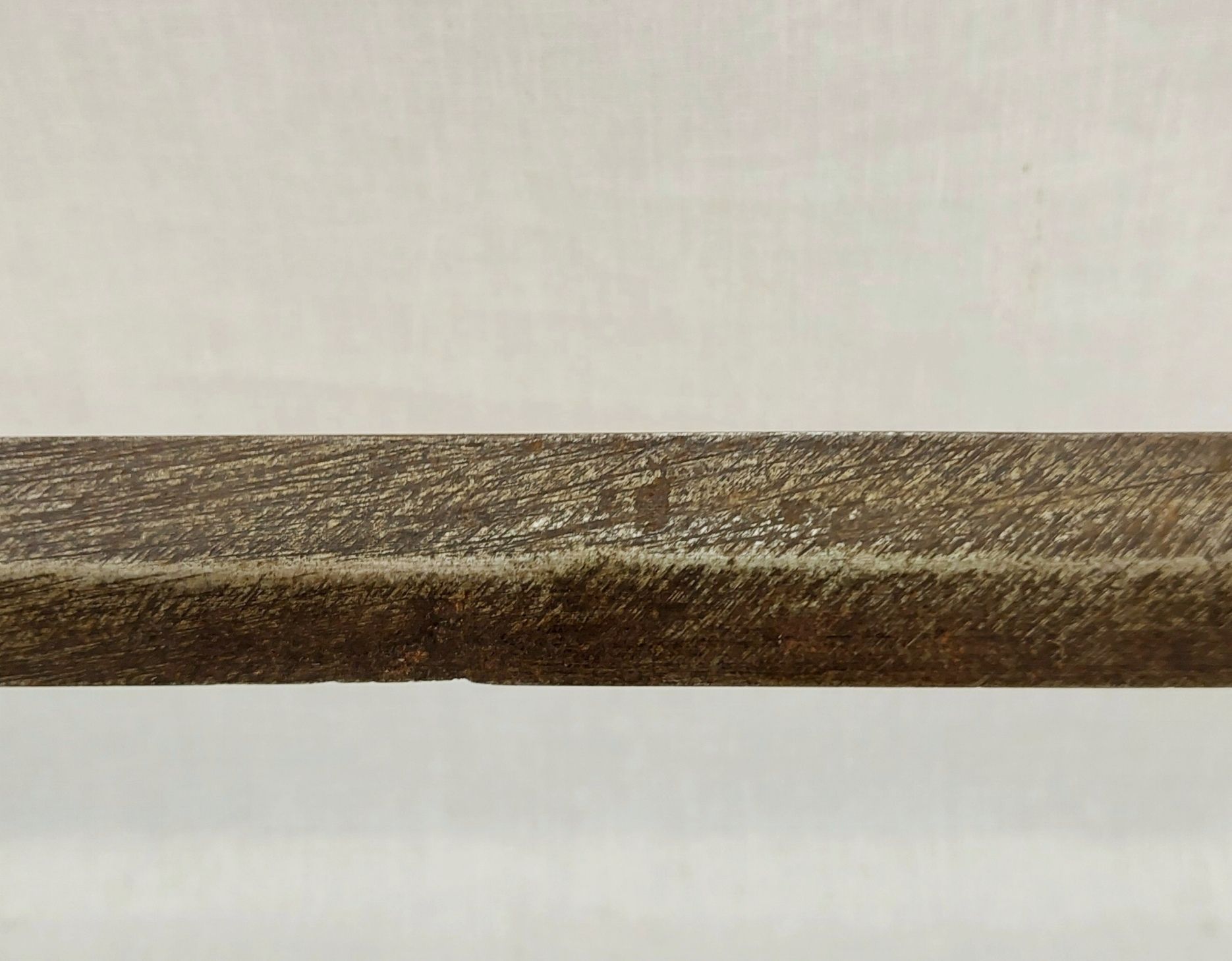 c1700 Long Broadsword With Silver Wire Grip - Image 11
