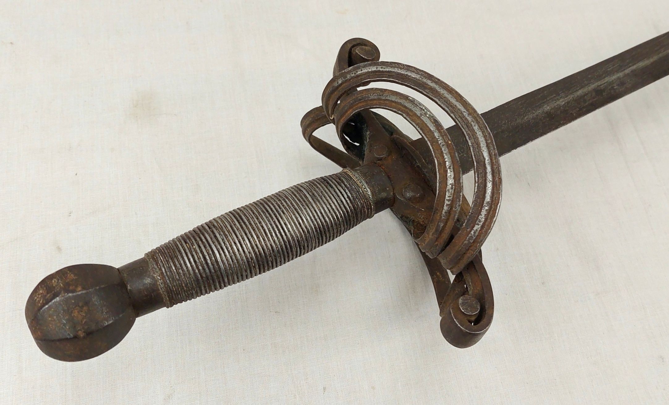 c1700 Long Broadsword With Silver Wire Grip - Image 7