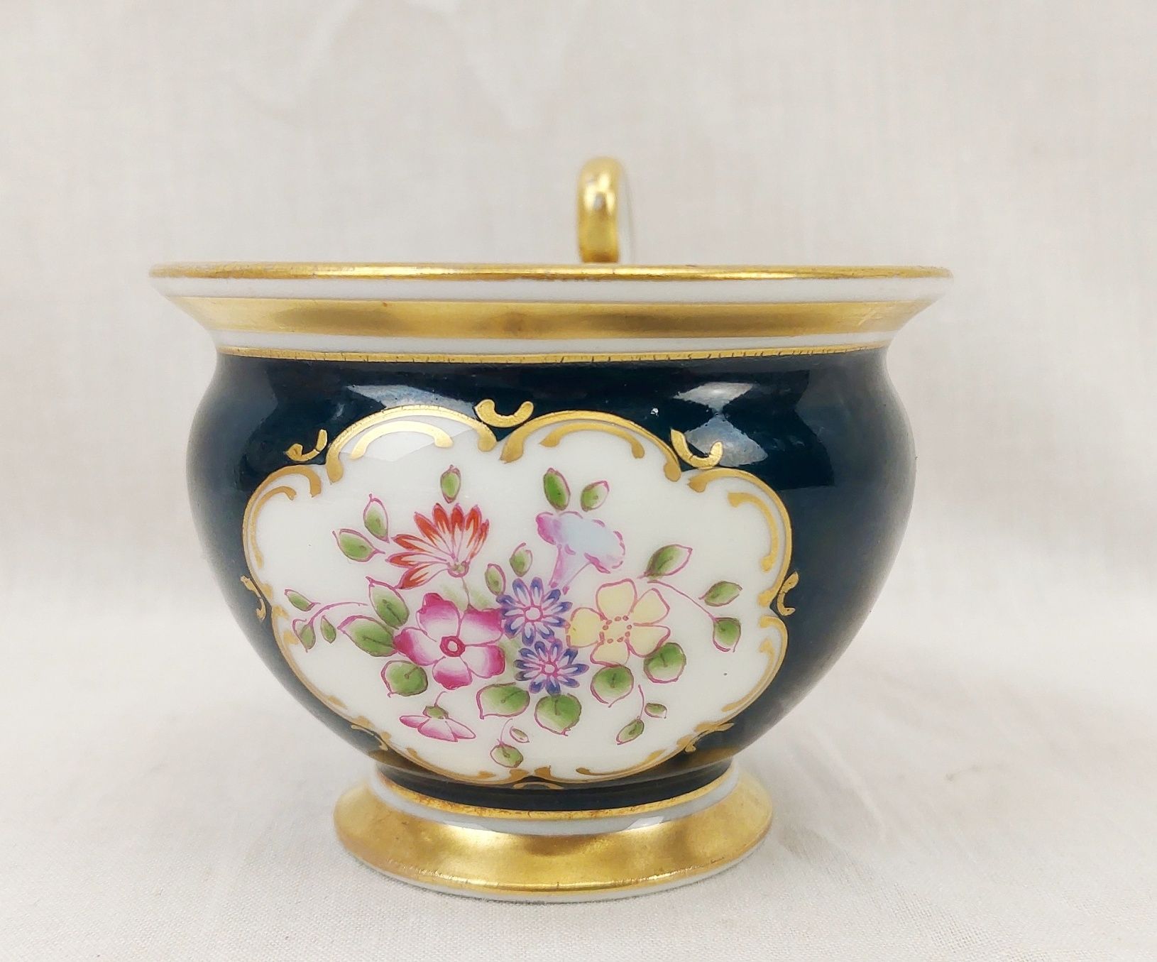 1840-1865 Furstenberg Porcelain Hand Painted Demitasse Coffee Cup And Saucer - Image 2