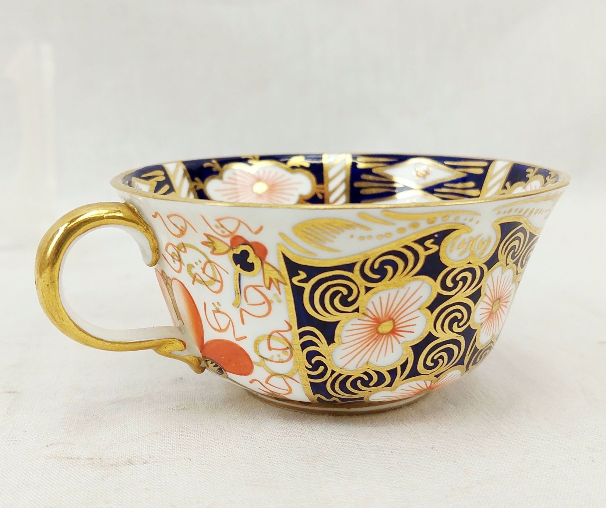 1929 Crown Derby Imari Pattern Trio And Sandwich Plate #1 - Image 2