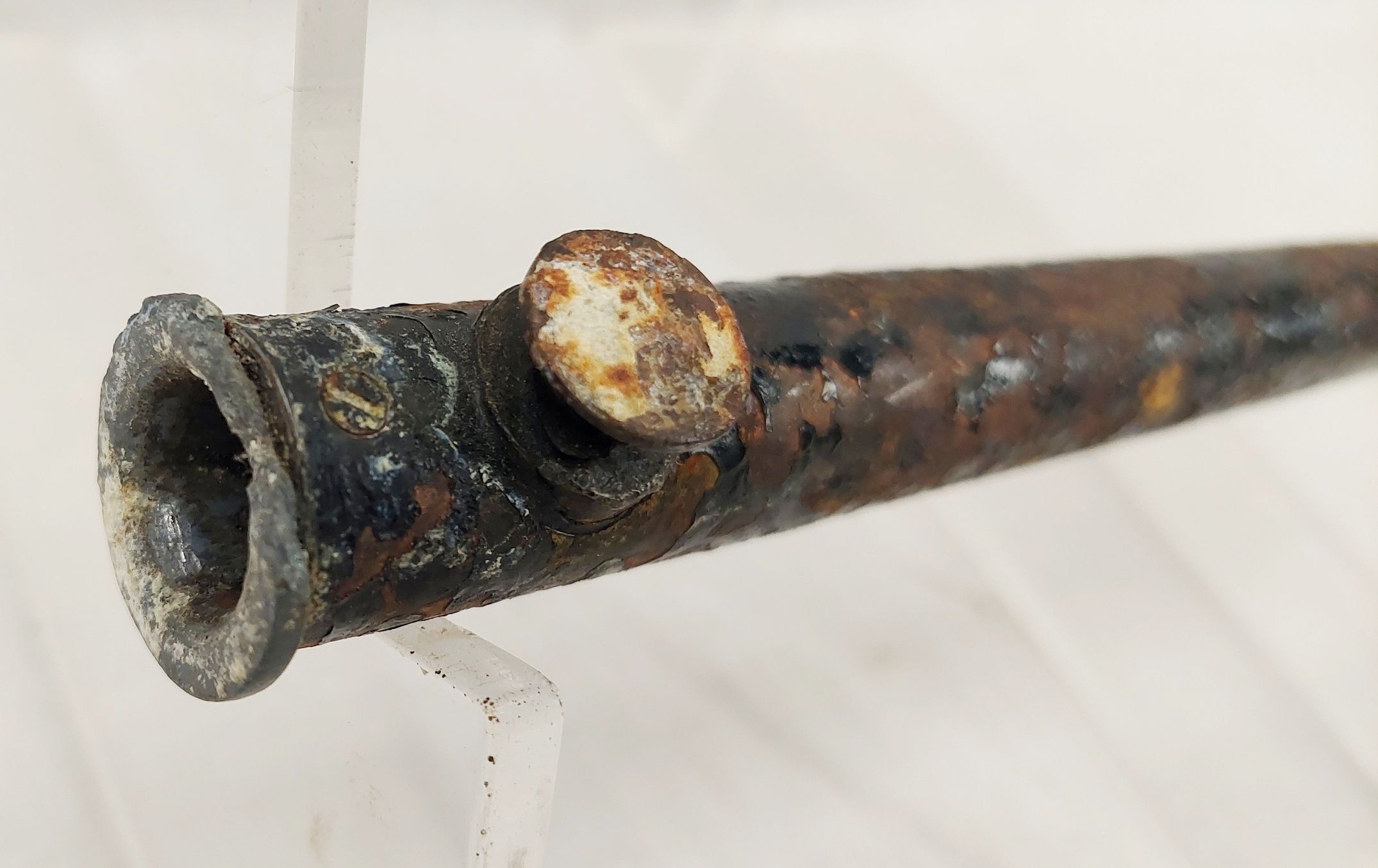 Enfield No 4 Rifle Spike Bayonet And Scabbard - Image 4