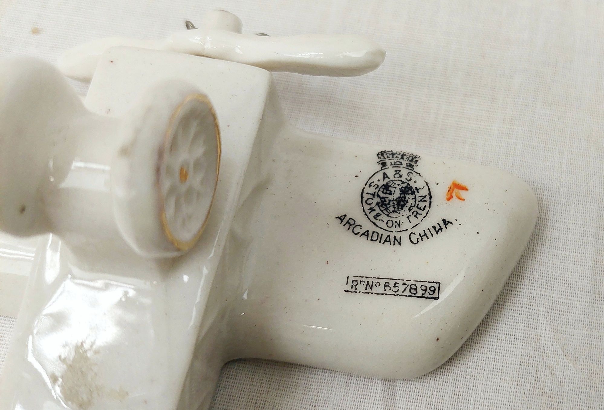 WW1 Arcadian Crested China Model of a Monoplane – Eastbourne - Image 6