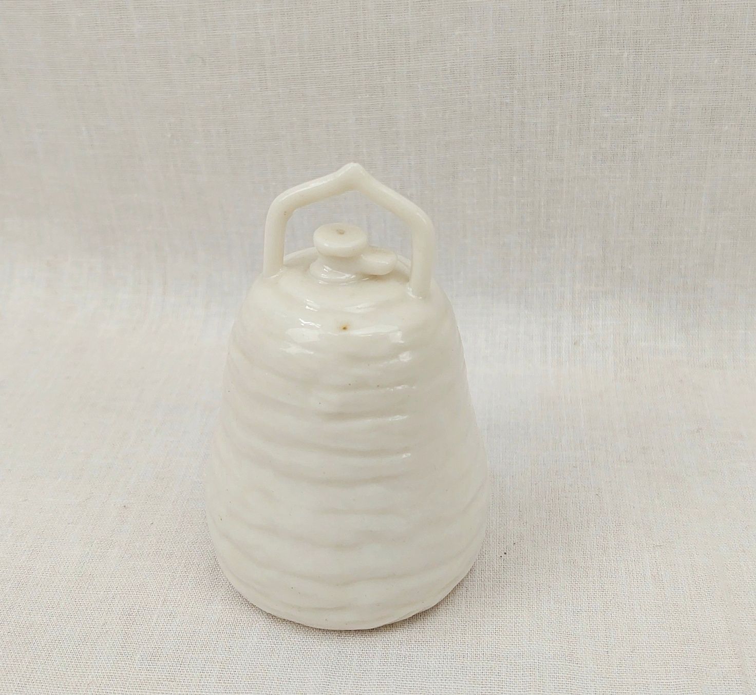 WW1 Goss Crested China Model of a Zeppelin Bomb - Flamborough - Image 4