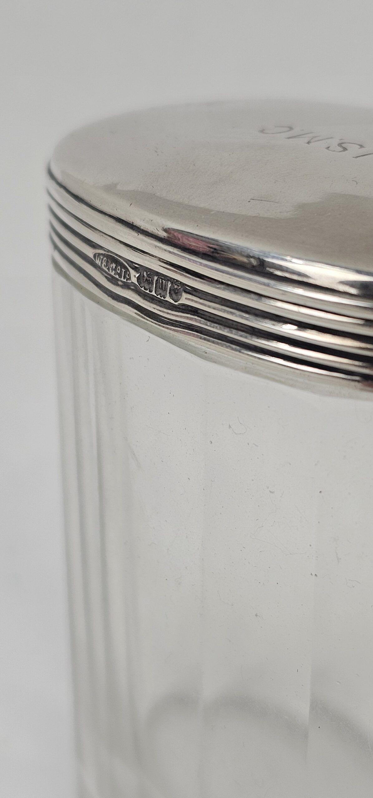 London 1935 Silver Topped Glass Cosmetics Bottle - Image 2