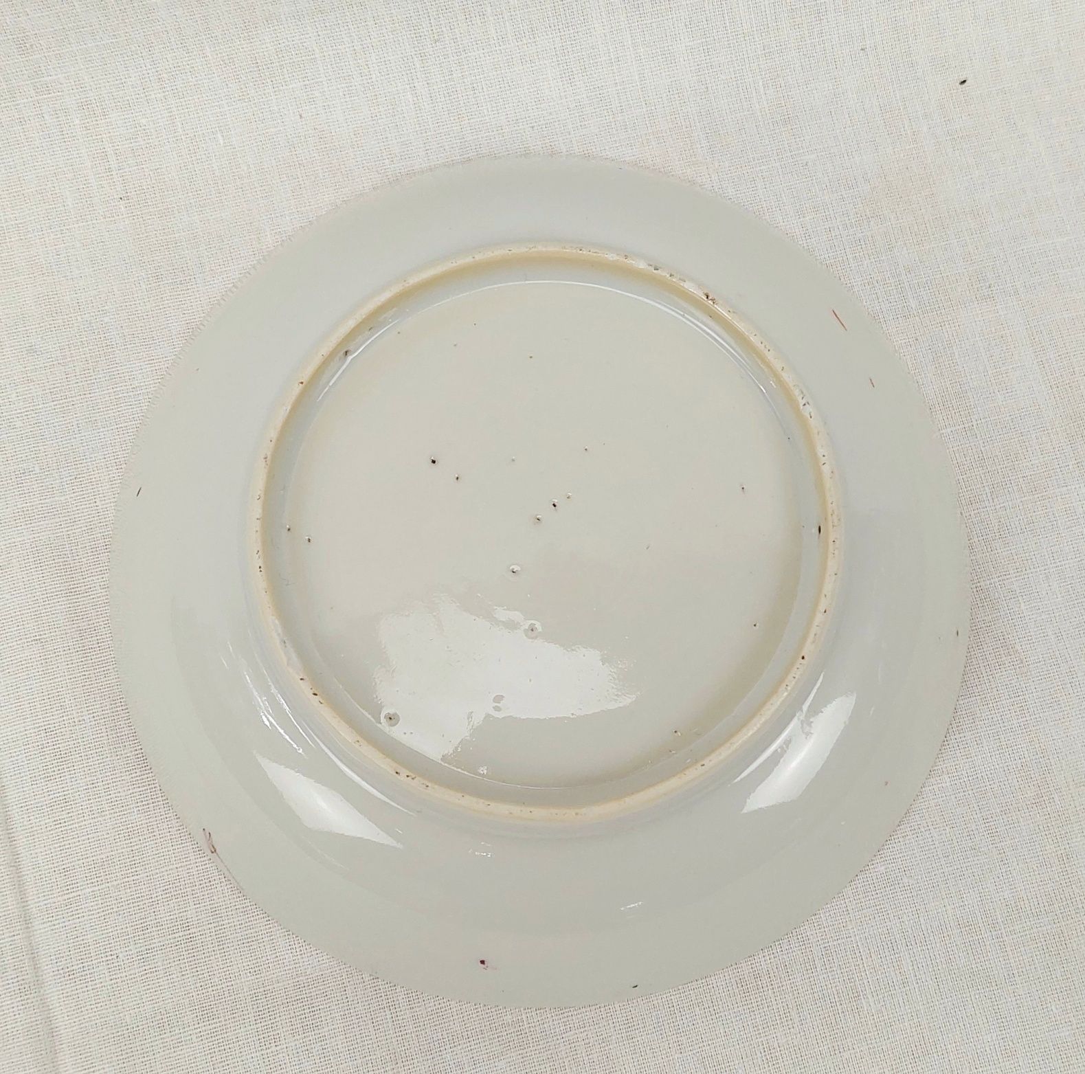 c1760 Chinese Porcelain Famille Rose Saucer - Image 4