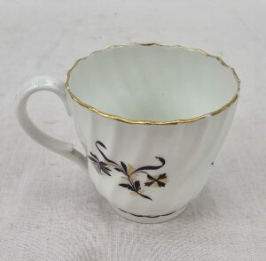 c1790 Worcester Blue And Gilt Porcelain Fluted Cup