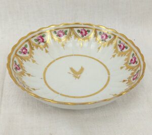 c1790 Worcester Hand Painted Roses Saucer