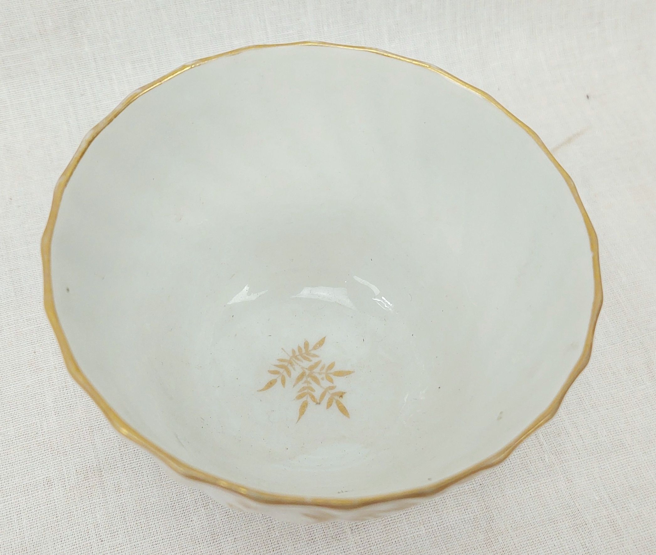 c1795 Worcester Spiral Fluted Tea Bowl - Image 7