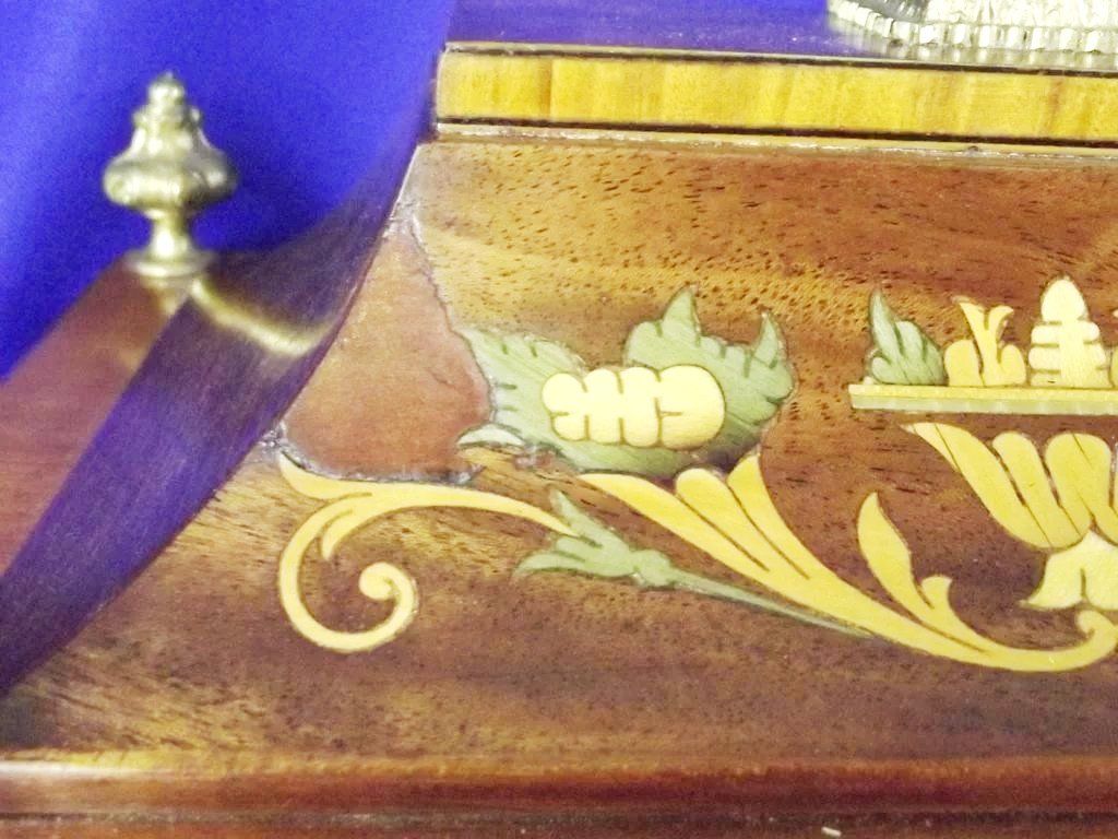 c1800 Fine Quality Parquetry Striking Bracket Clock - Image 4